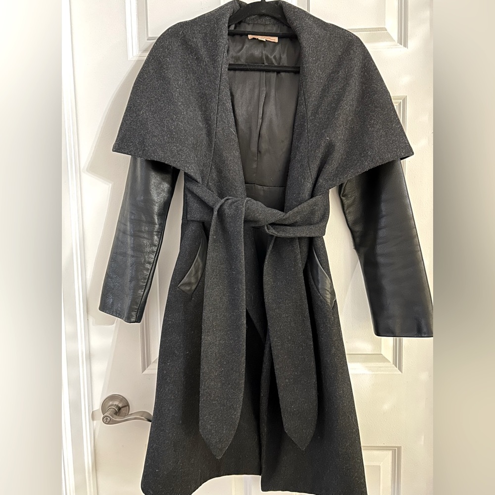 Winter Cape - image 3